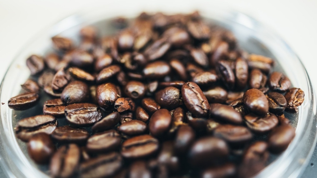Are raw coffee beans edible?