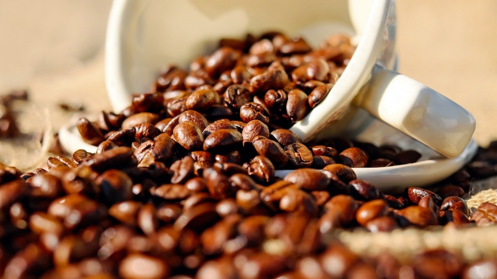 How long do coffee beans last in an airtight container?